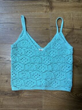 American Eagle Outfitters Mint Crochet V-Neck Tank Small